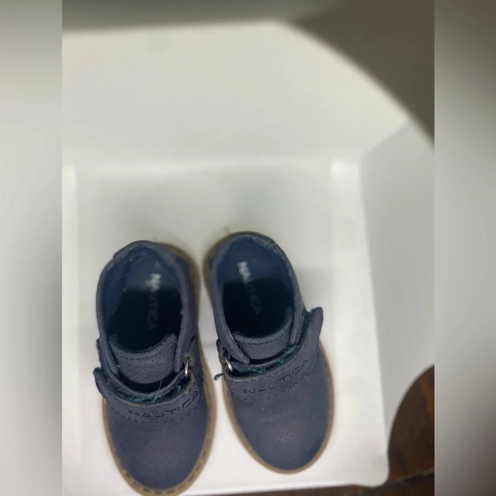 Nautica toddler boots dark navy blue size 6 Preowned in great condition